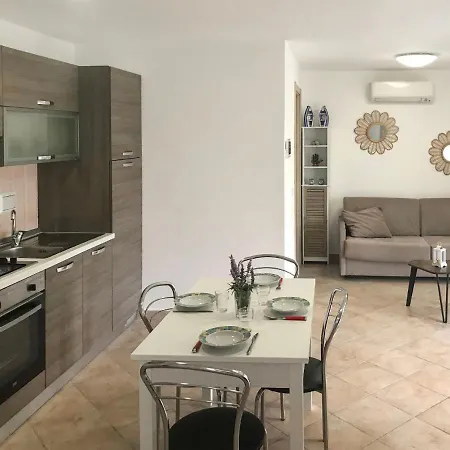 Holiday home Locazione Turistica Villa Monte Calvario *
