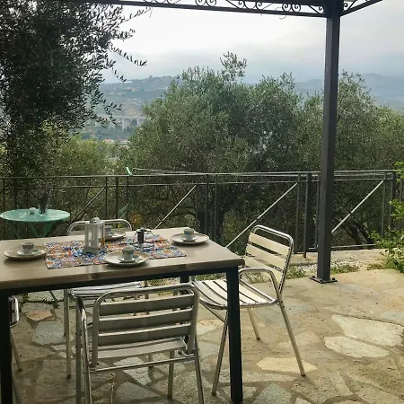 Locazione Turistica Villa Monte Calvario *